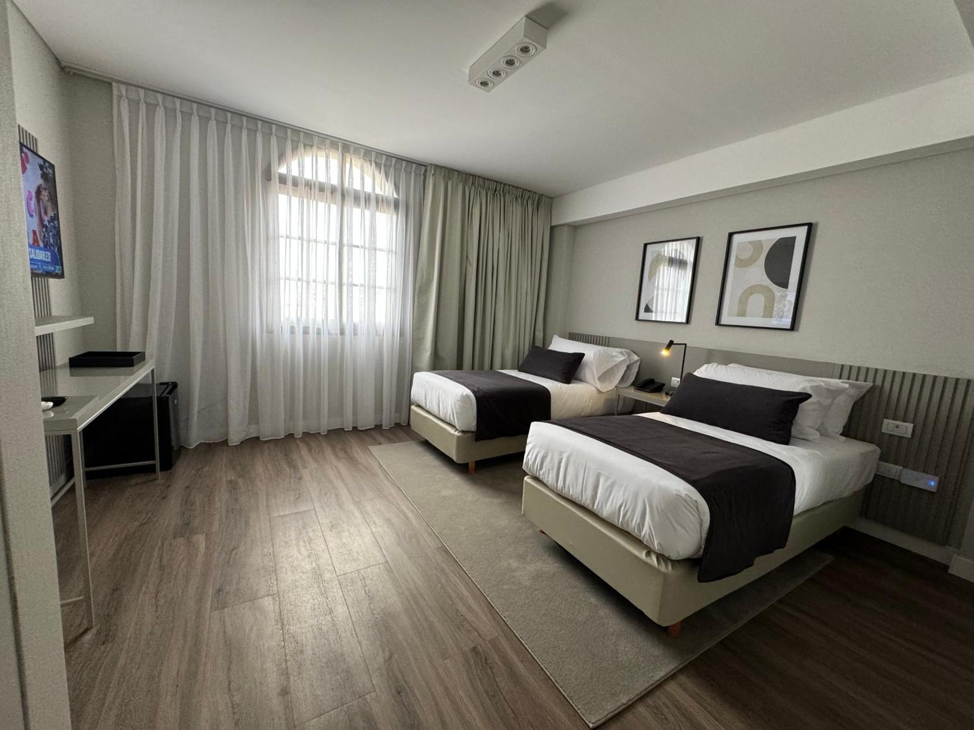 Guemes Hotel & Spa ซัลตา ภายนอก รูปภาพ