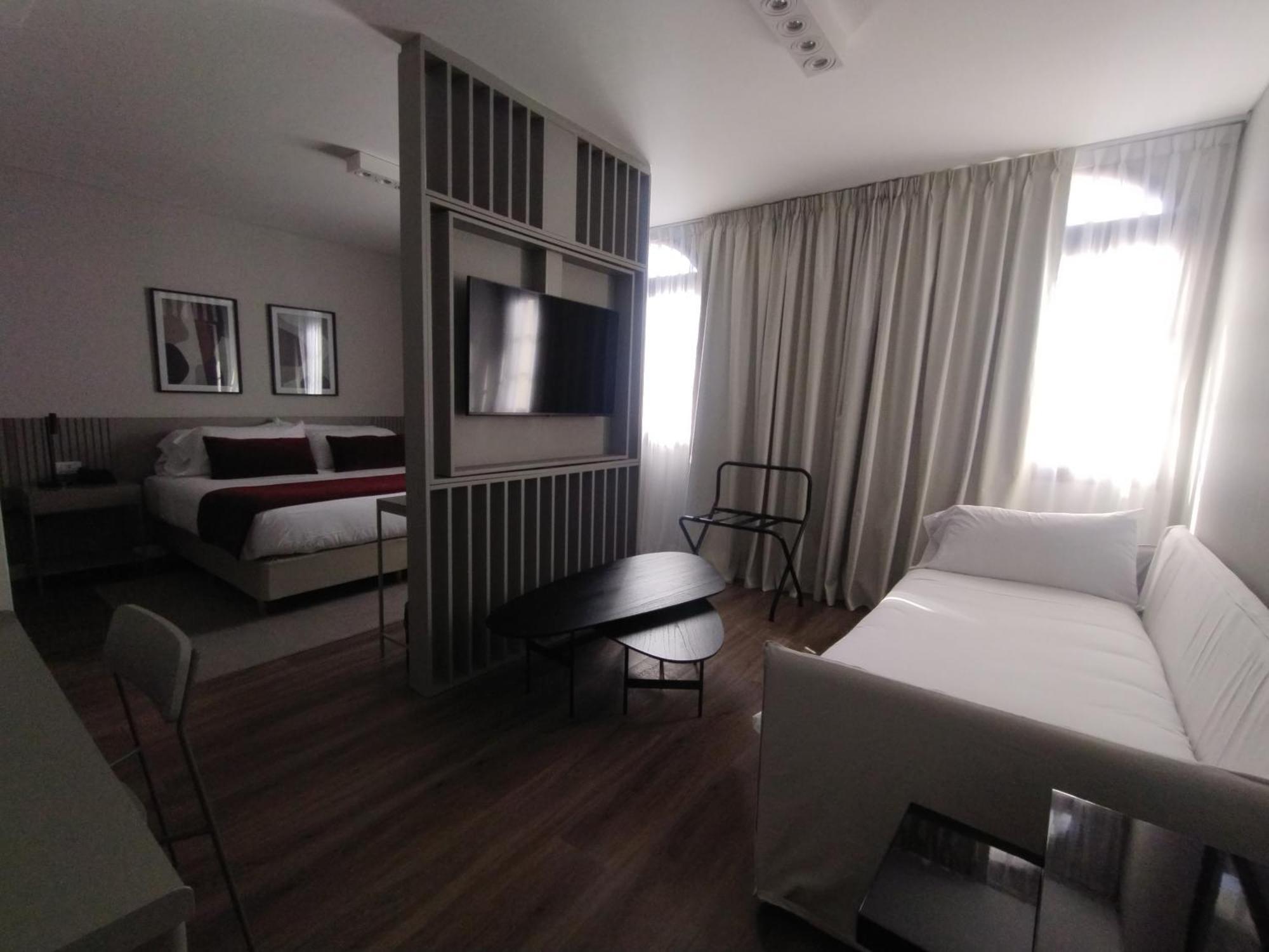 Guemes Hotel & Spa ซัลตา ภายนอก รูปภาพ